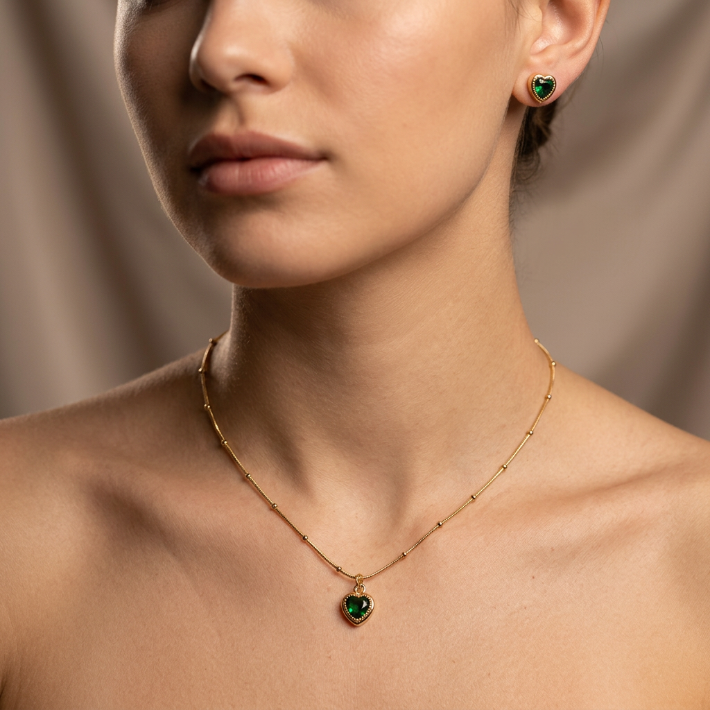 Emeraya- Anti-Tarnish Chain Pendant Set