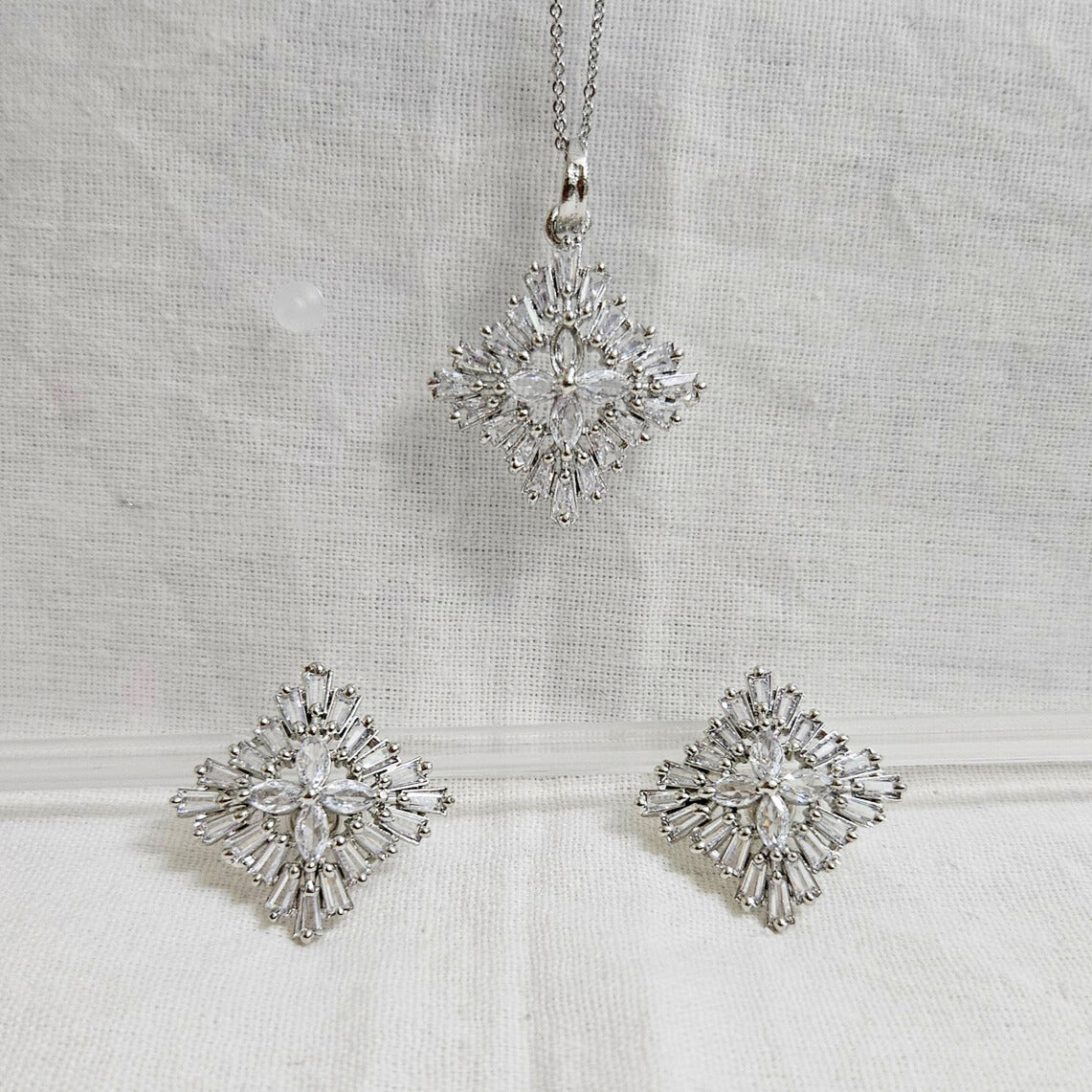 Pristyn Glow - AD Stone Chain Pendant Set for Girls & Women