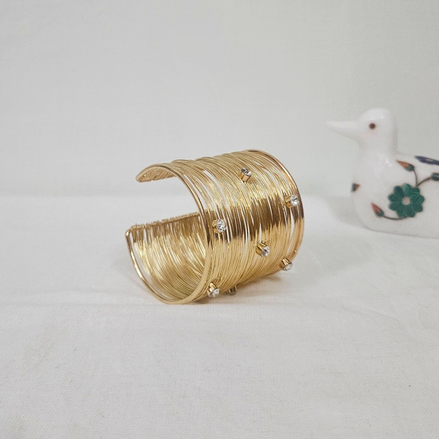Twist- Golden Bangle Stack