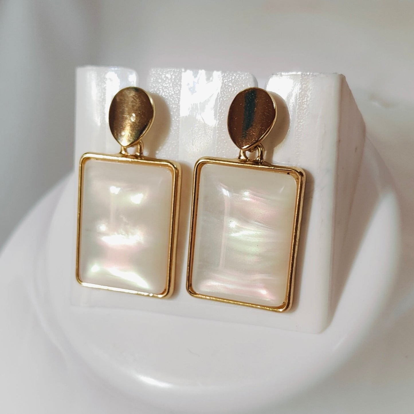 Aurastay - Anti Tarnish Earrings