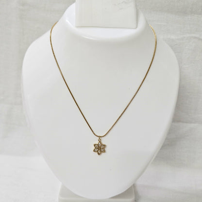 Bloom Glow- Anti-Tarnish Chain Pendant for Girls & Women