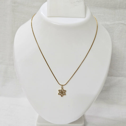 Bloom Glow- Anti-Tarnish Chain Pendant for Girls & Women