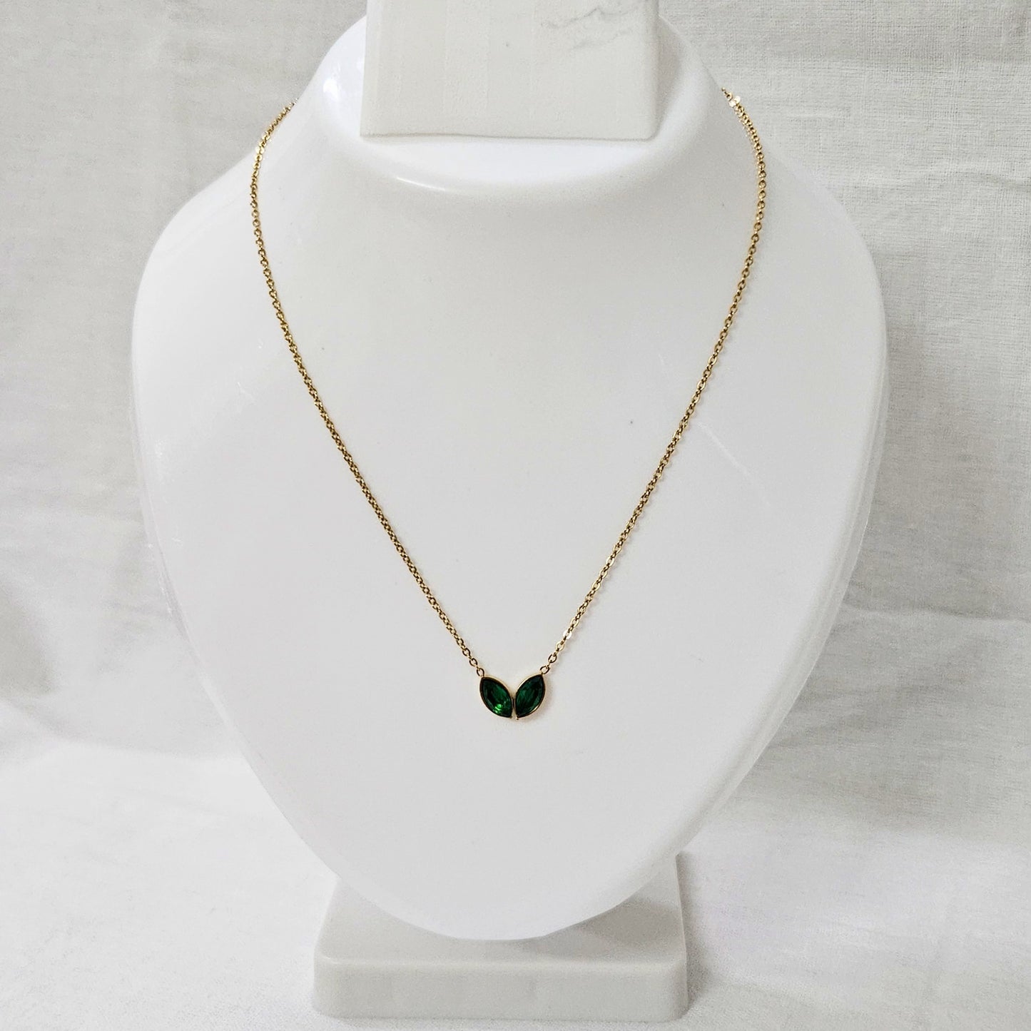 Ivy Glow- Anti-Tarnish Chain Pendant for Girls & Women