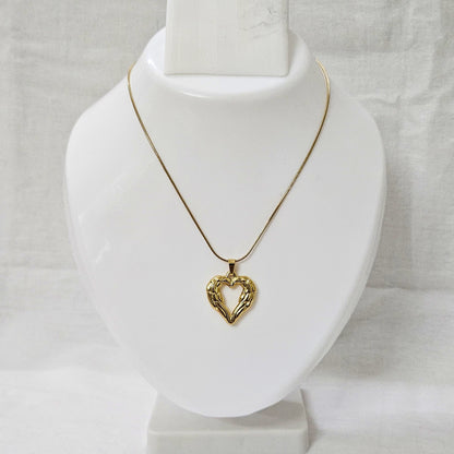 Heartique- Anti-Tarnish Chain Pendant for Girls & Women
