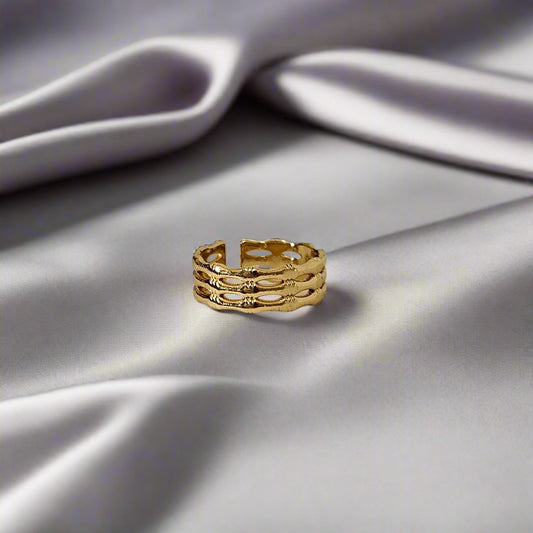 Tyara- Anti-Tarnish Ring (Adjustable)