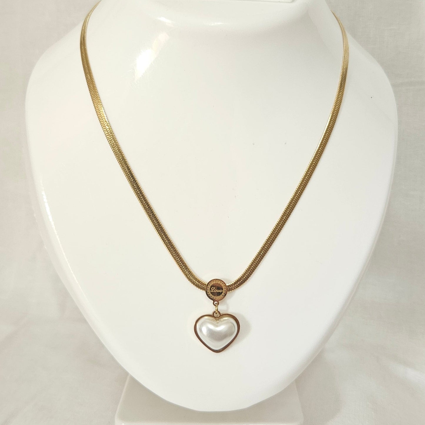 Zunira- Anti-Tarnish Chain Pendant