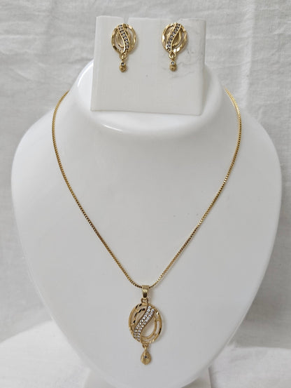 Aura Shine- AD Studded Chain Pendant Set for Girls & Women