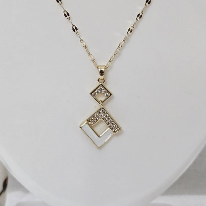 QuadraGlow – Anti-Tarnish Golden Square Pendant