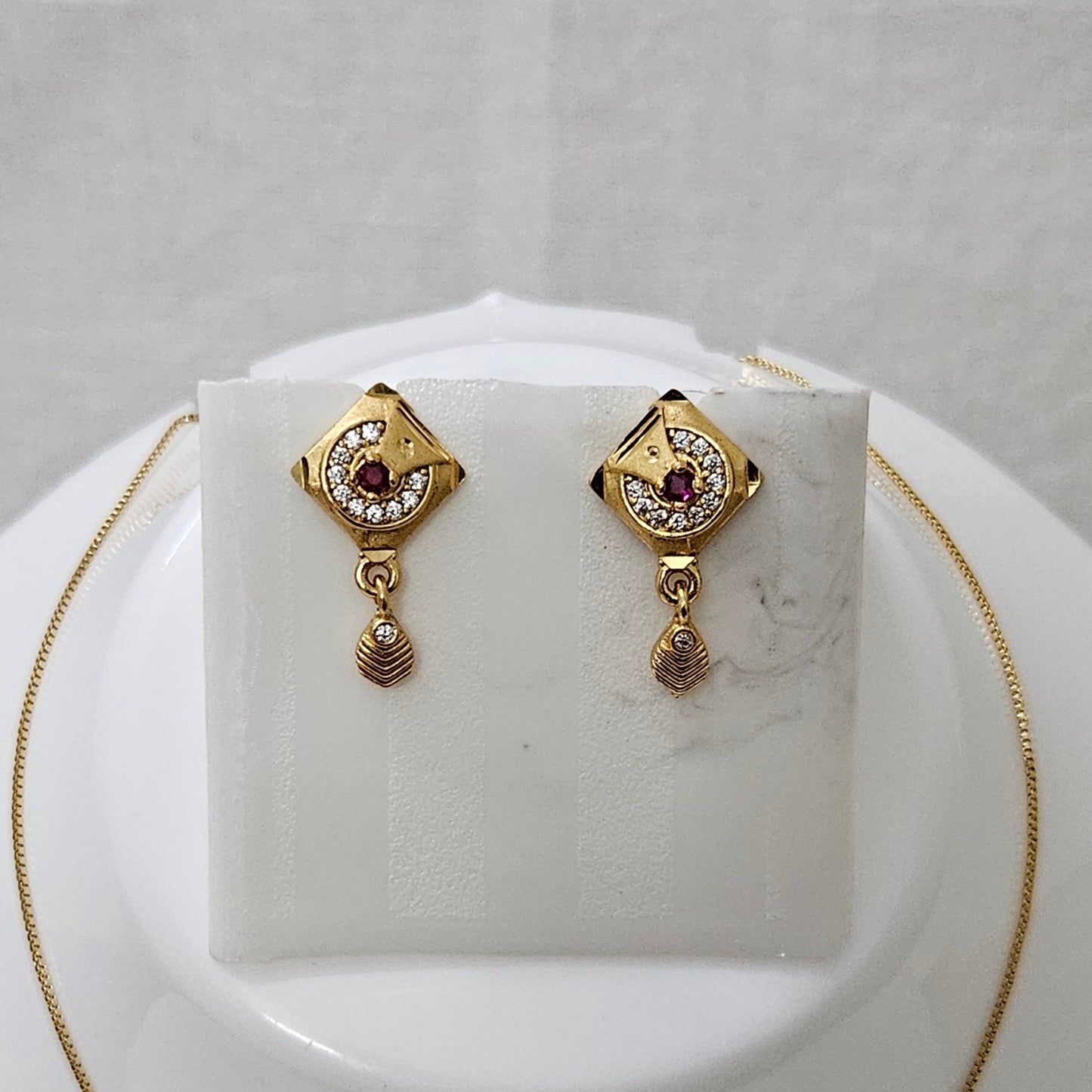 Manira  – Chain Pendant Set for Girls & Women