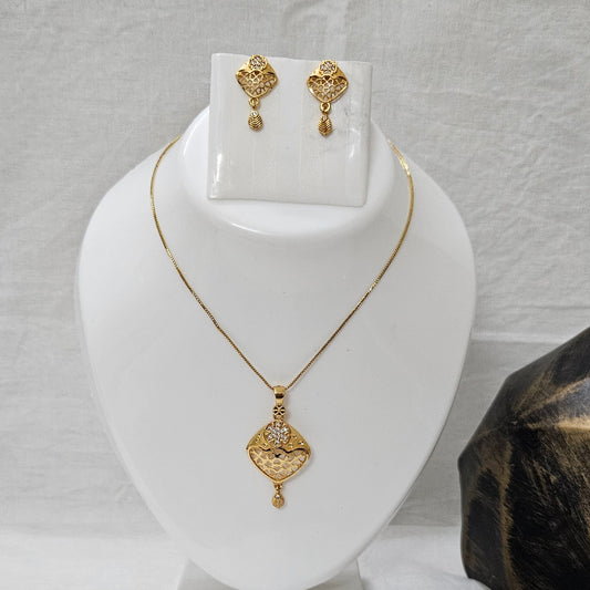 Veyra– Chain Pendant Set for Girls & Women
