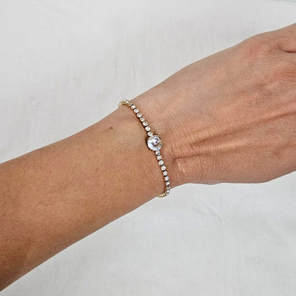 Avyra- Anti-Tarnish Chain Bracelet for Girls & Women
