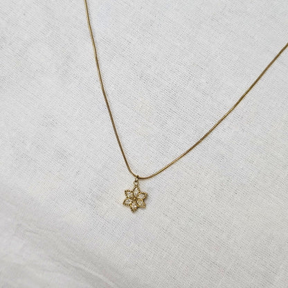 Bloom Glow- Anti-Tarnish Chain Pendant for Girls & Women