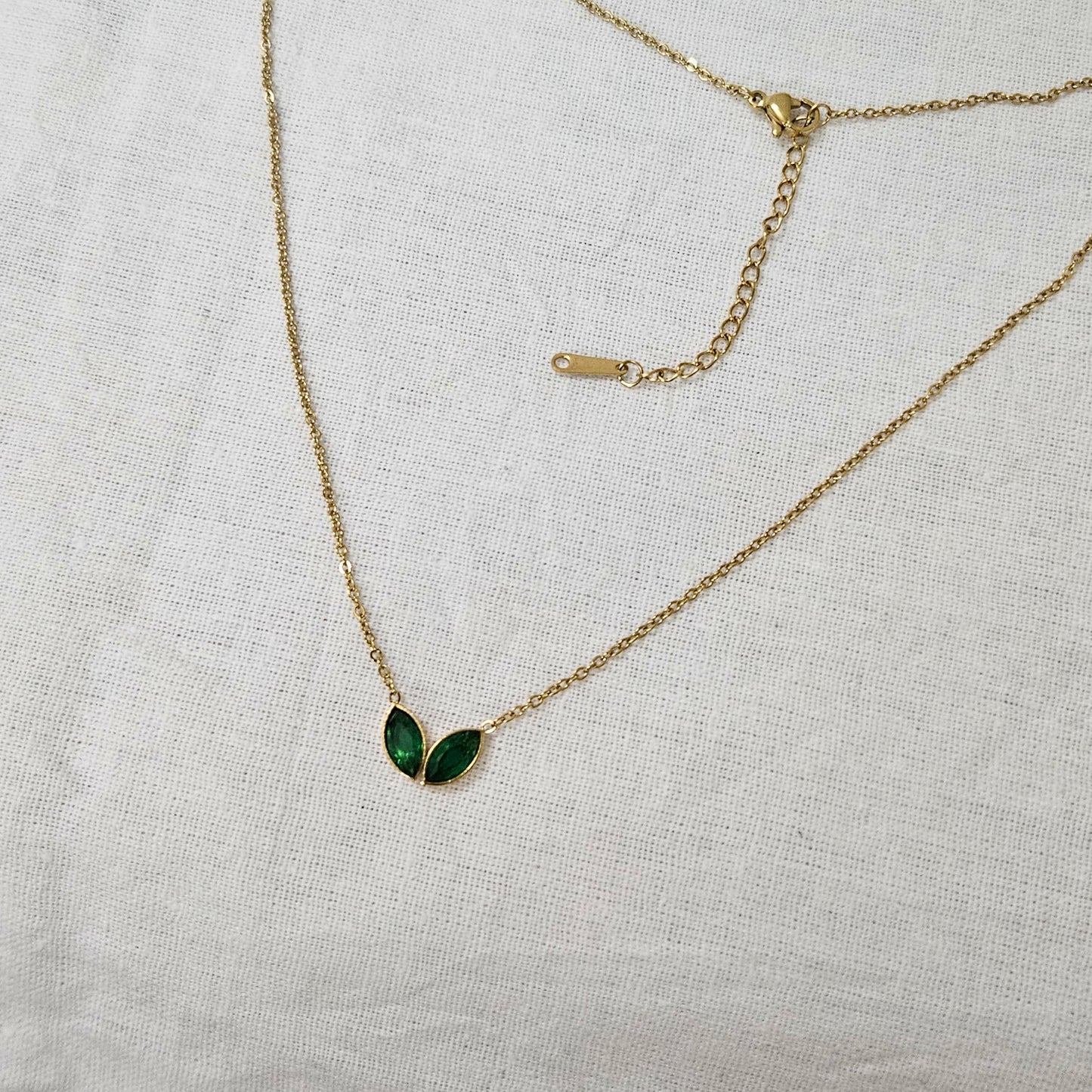 Ivy Glow- Anti-Tarnish Chain Pendant for Girls & Women