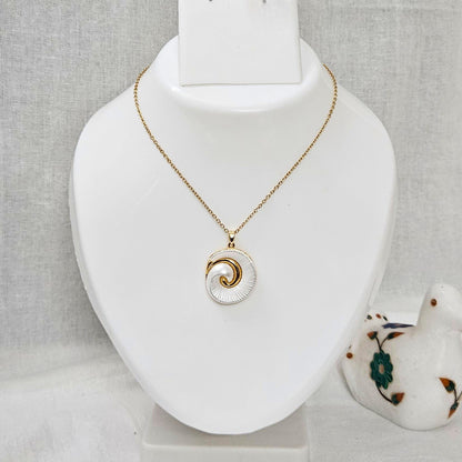 Shellora- Anti-Tarnish Chain Pendant for Girls & Women