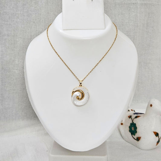Shellora- Anti-Tarnish Chain Pendant for Girls & Women