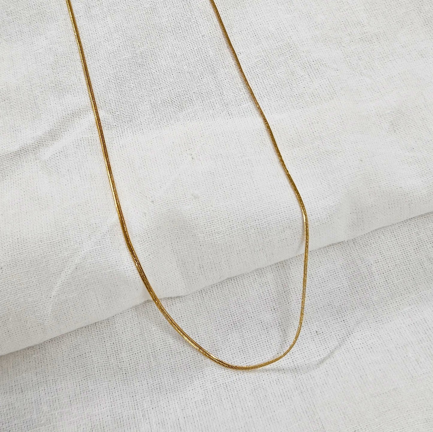 Thyra- Anti-Tarnish Golden Snake Chain (Unisex)
