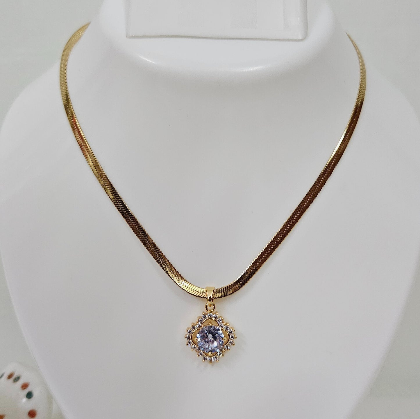 Celinea- Chain Pendant for Girls & Women