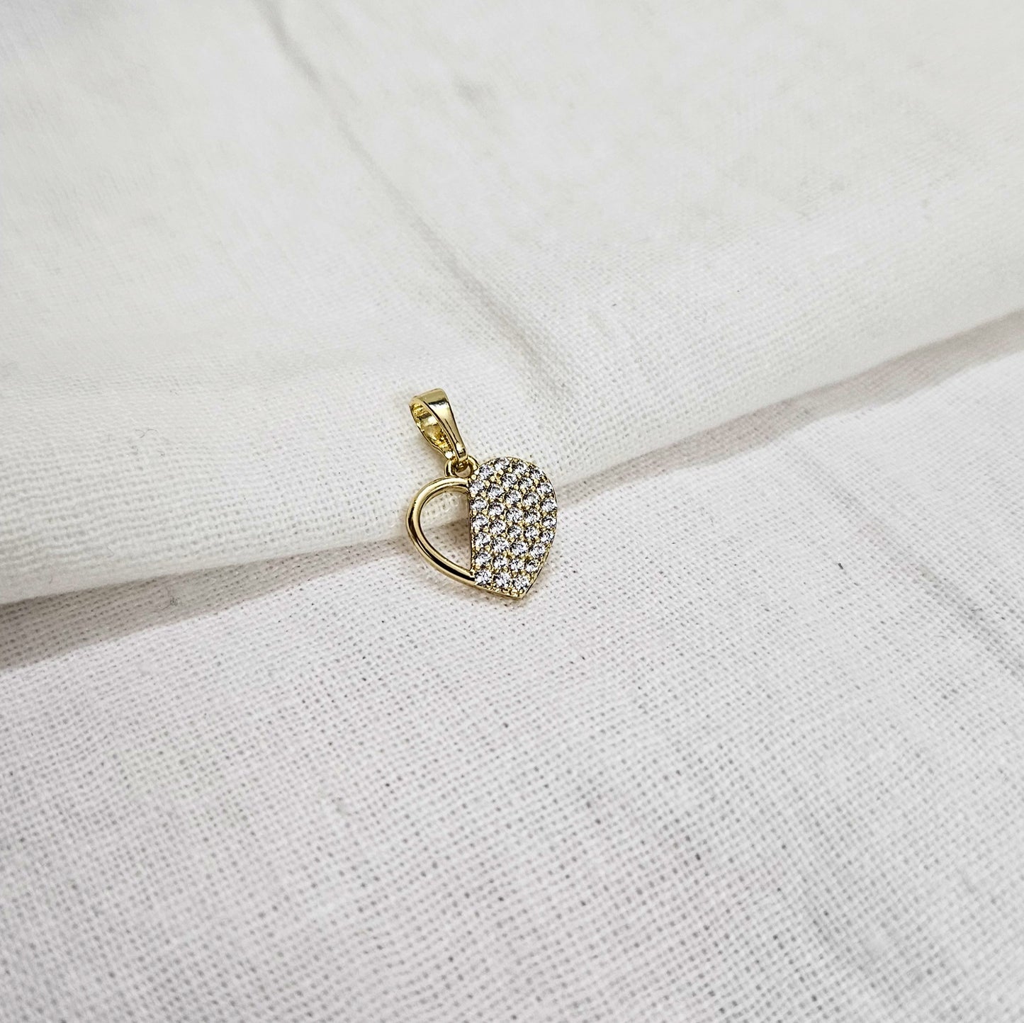Minimal Heart Shape Anti-Tarnish Pendant for Girls & Women