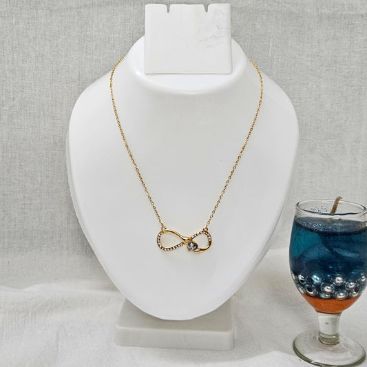 Noire- Anti-Tarnish Chain Pendant for Girls & Women