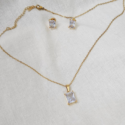 Onea- Chain Pendant Set for Girls & Women