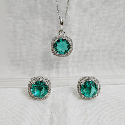 Serique - AD Stone Chain Pendant Set for Girls & Women