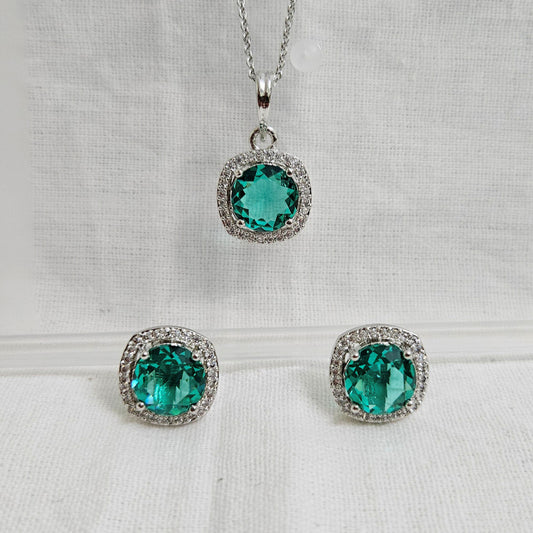 Serique - AD Stone Chain Pendant Set for Girls & Women