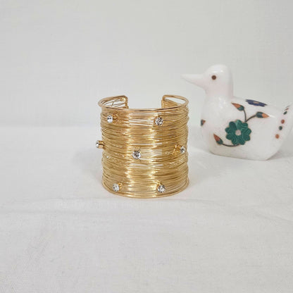 Twist- Golden Bangle Stack