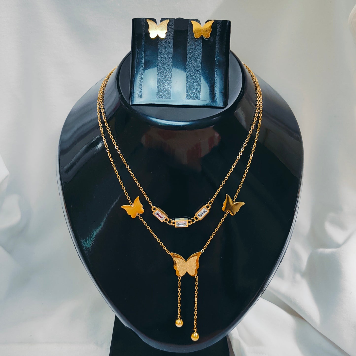 Auriel - Anti Tarnish Pendant Set