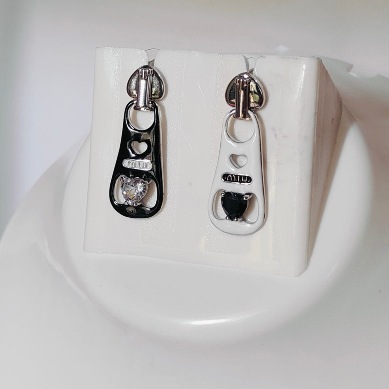 Shinelock - Anti Tarnish Earrings
