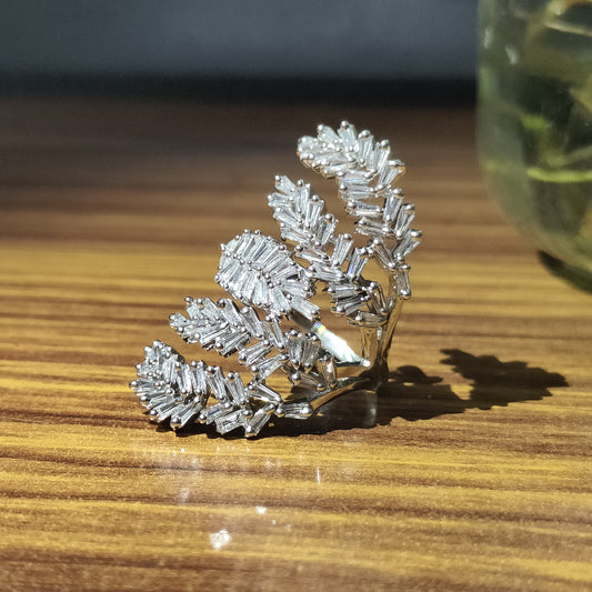 Frosted Fern Elegance : Women Ring (Free Size)